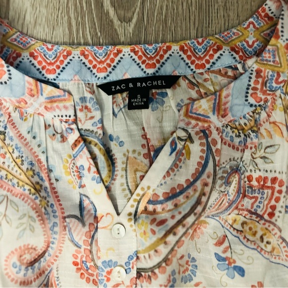 Zac and Rachel Paisley Flowy V-Neck Top - Picture 3 of 9